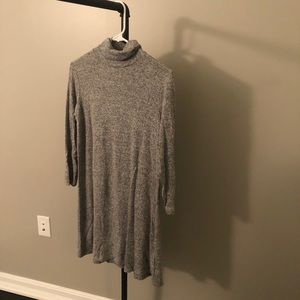 AEO Gray turtleneck knit